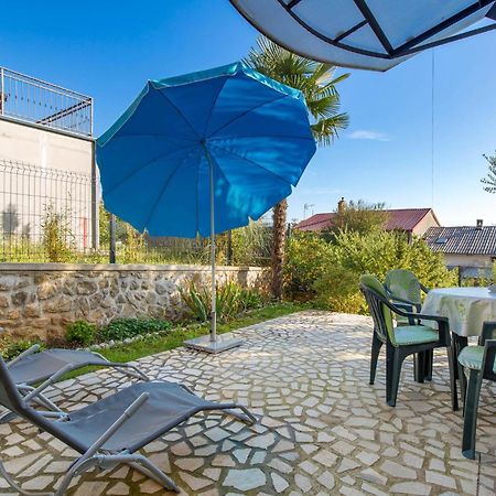Stunning Apartment In Lovran With Kitchen Ngoại thất bức ảnh